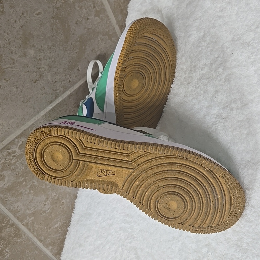 Nike Air Force Ones - Picture 3 of 5